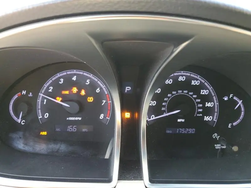 2011 TOYOTA AVALON BASE  