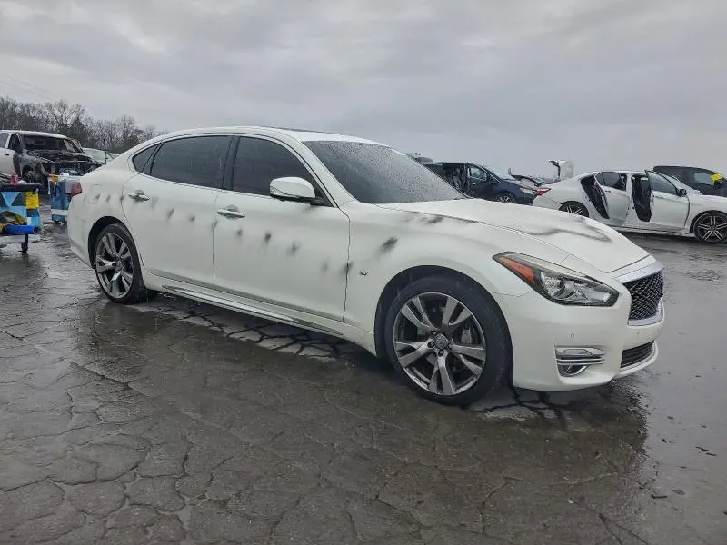 2018 INFINITI Q70L 3.7 LUXE  