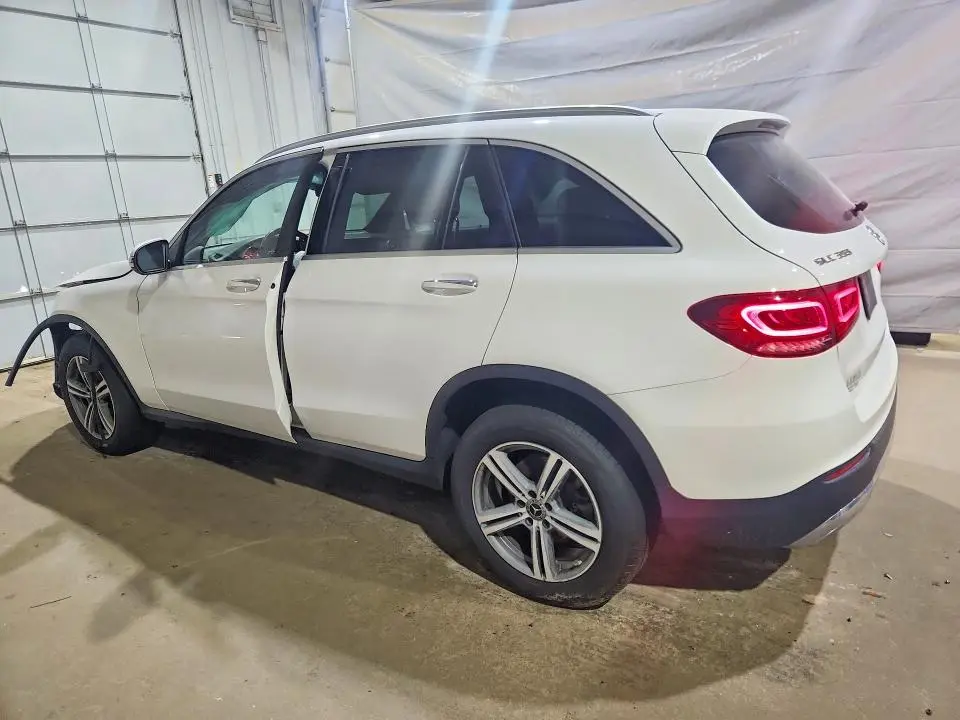 2020 MERCEDES-BENZ GLC 300 4MATIC  