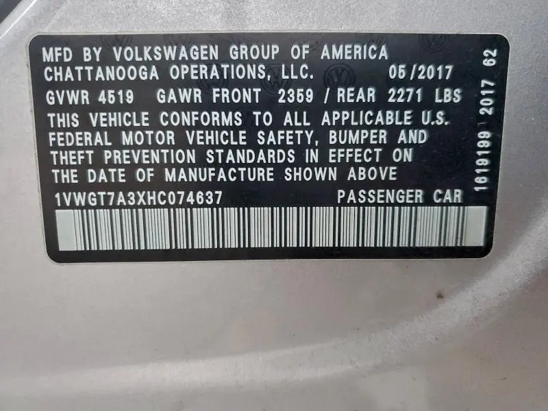 2017 VOLKSWAGEN PASSAT SE  