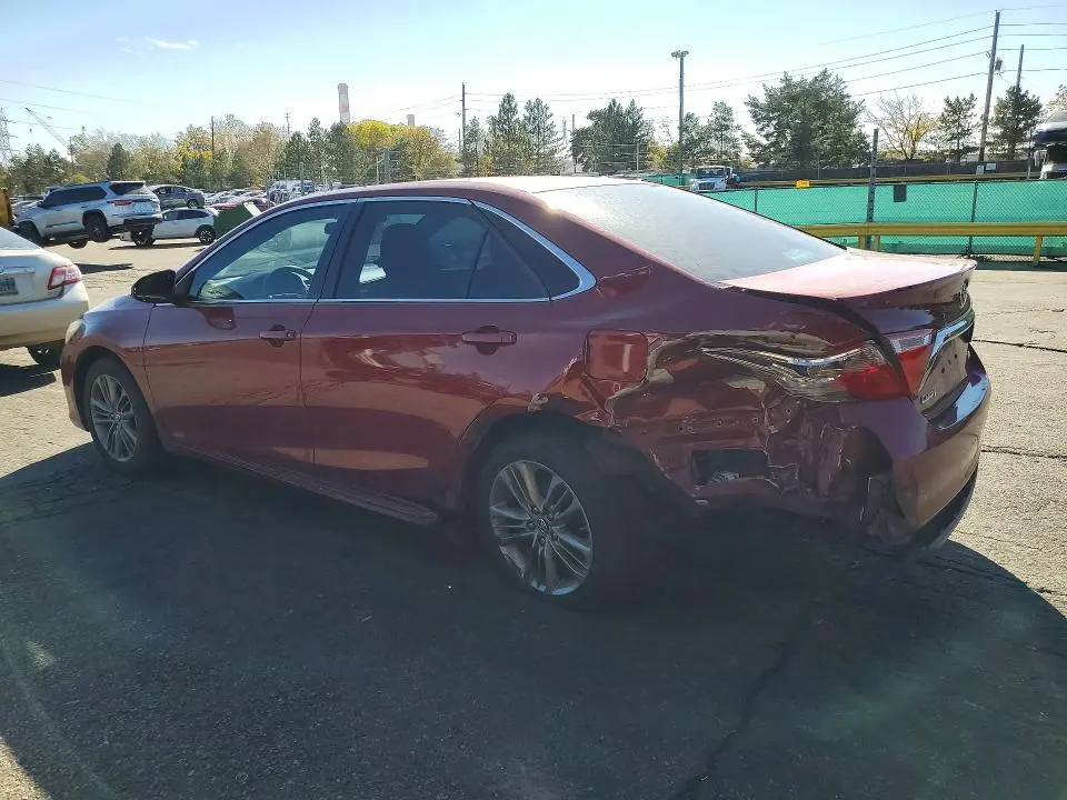 2017 TOYOTA CAMRY SE  