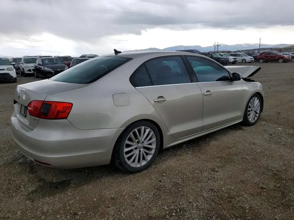 2013 VOLKSWAGEN JETTA TDI  