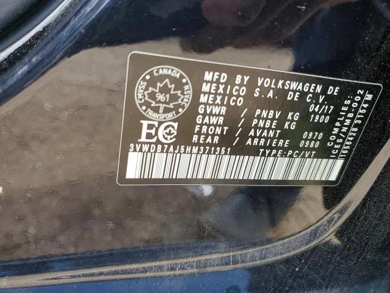 2017 VOLKSWAGEN JETTA SE  
