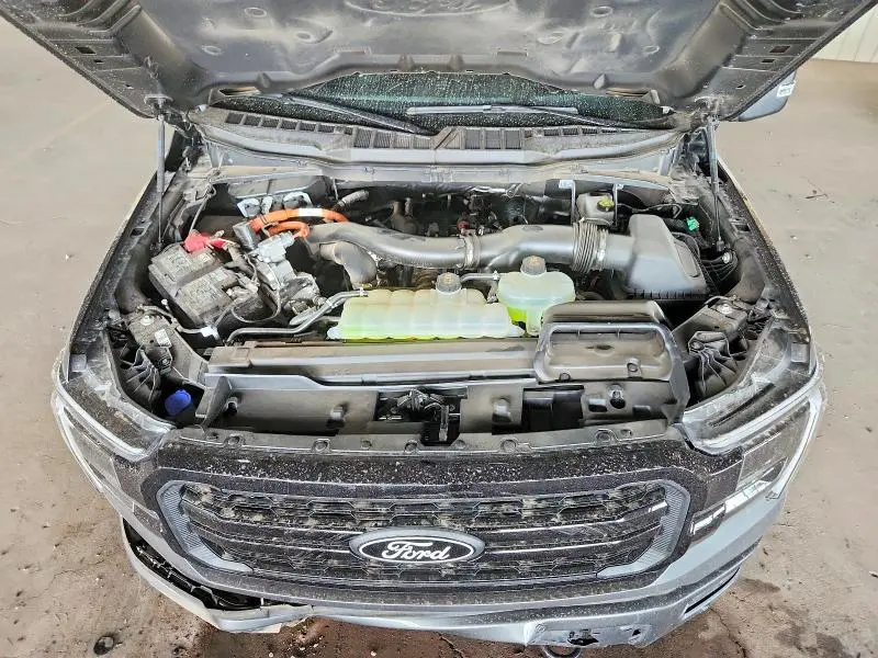 2025 FORD F150 LARIAT  