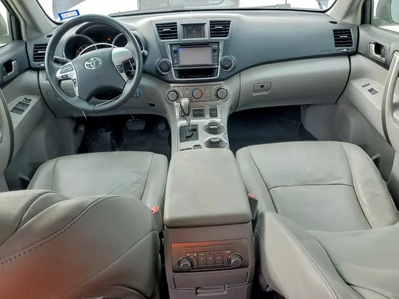 2013 TOYOTA HIGHLANDER BASE  
