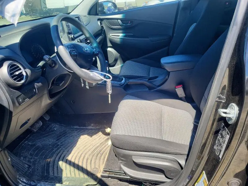 2019 HYUNDAI KONA SE  