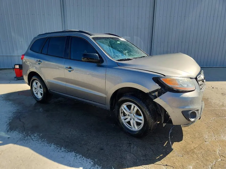 2011 HYUNDAI SANTA FE GLS  