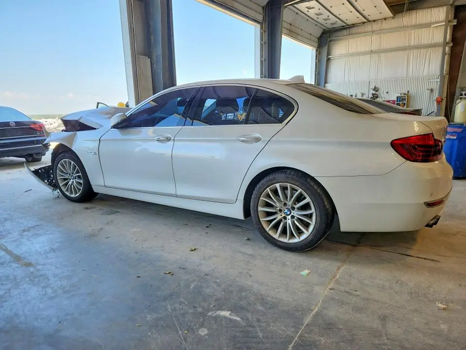 2016 BMW 528 XI  