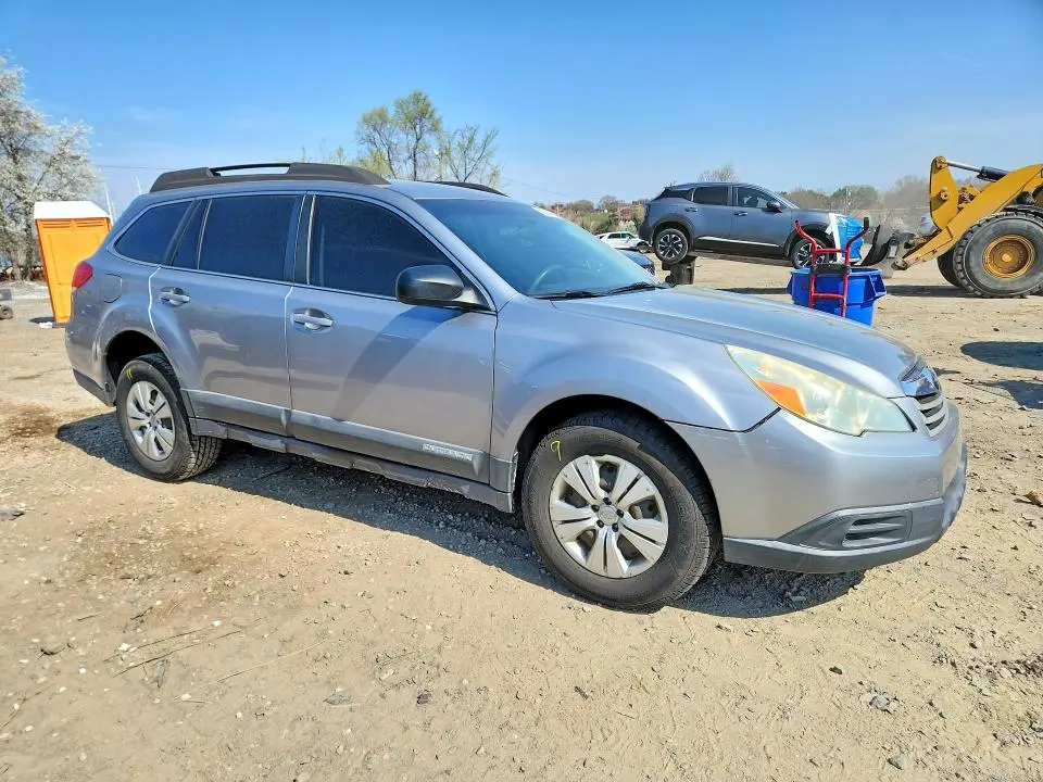 2010 SUBARU OUTBACK 2.5I  