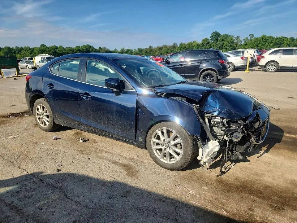 2015 MAZDA 3 TOURING  
