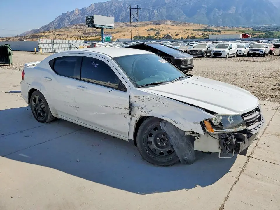 2012 DODGE AVENGER SE  