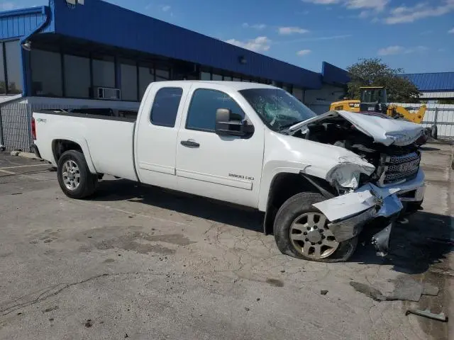 2013 GMC SIERRA K2500 SLE  