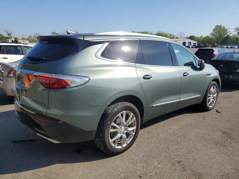 2022 BUICK ENCLAVE ESSENCE  