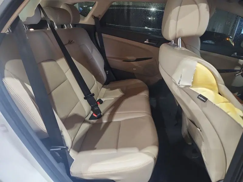 2017 HYUNDAI TUCSON SE PLUS  