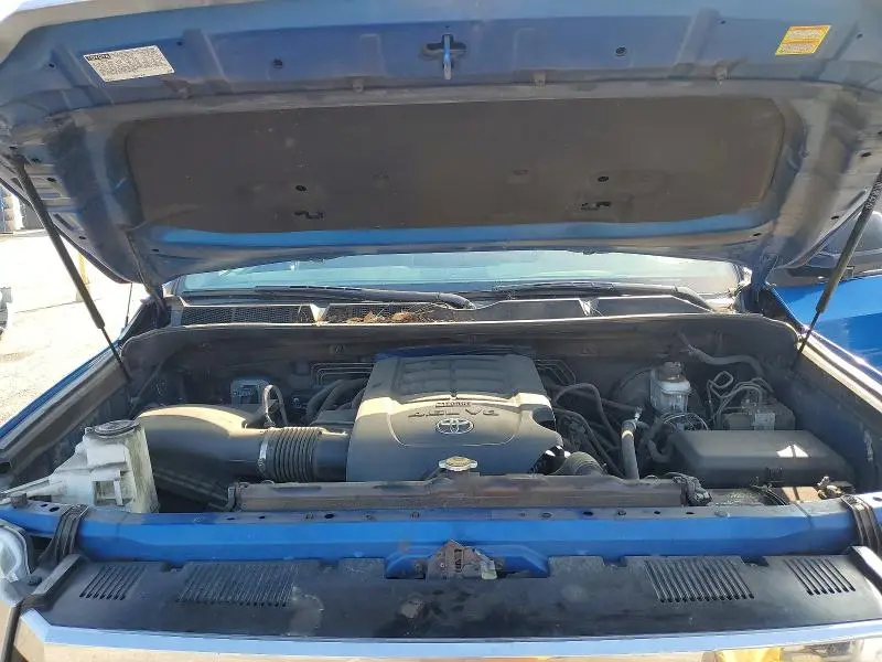 2017 TOYOTA TUNDRA SR5  