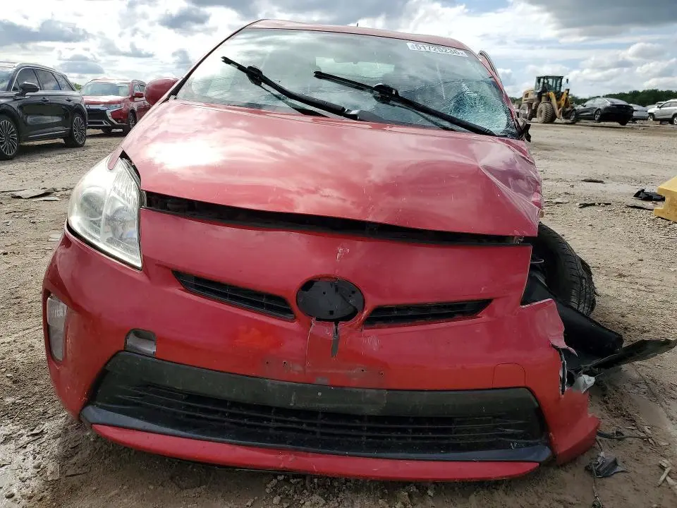 2013 TOYOTA PRIUS TWO  