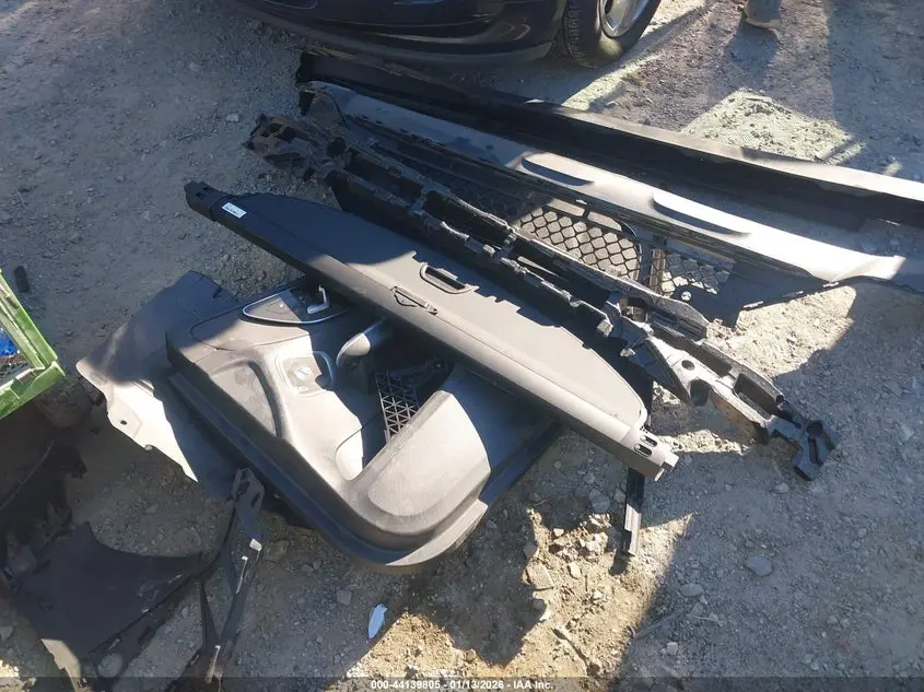 2025 MERCEDES-BENZ GLC 300 SUV