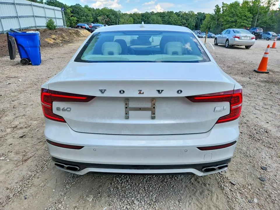 2021 VOLVO S60 T8 RECHARGE R-DESIGN  