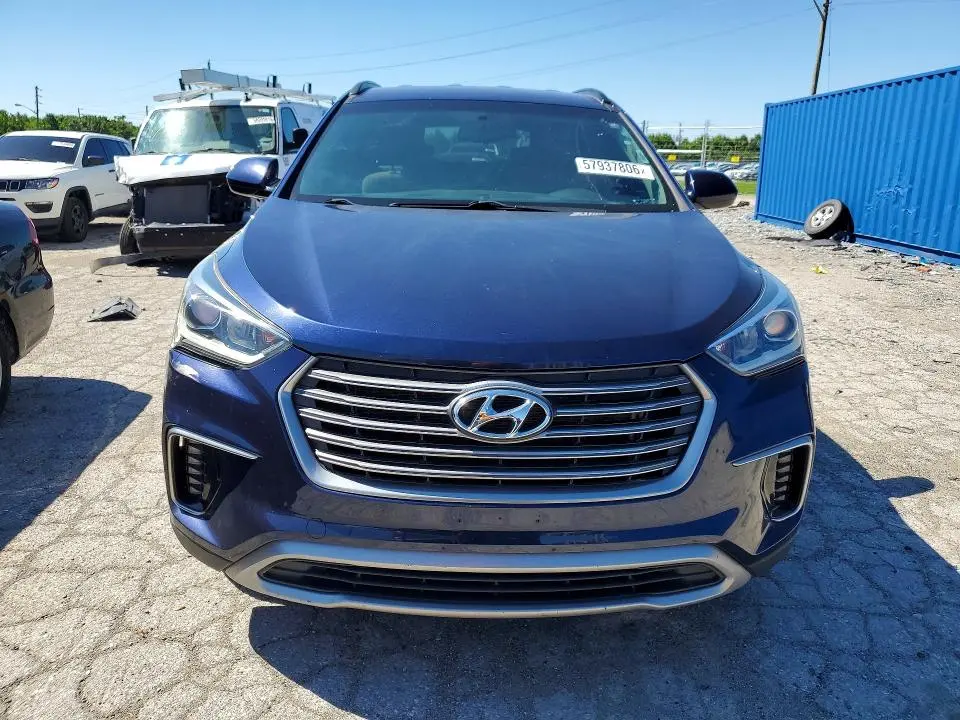 2017 HYUNDAI SANTA FE SE  