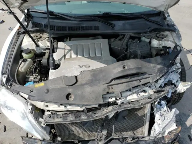 2011 TOYOTA CAMRY SE  