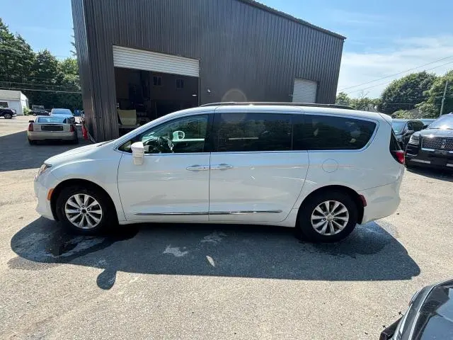 2017 CHRYSLER PACIFICA TOURING L  