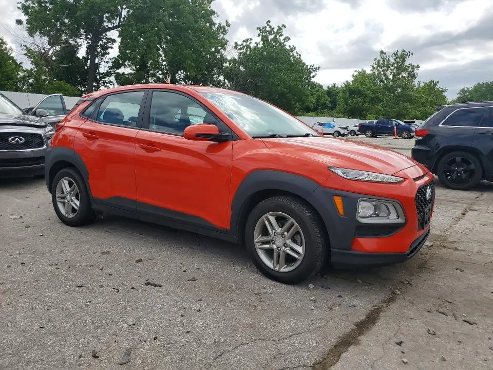 2020 HYUNDAI KONA SE  