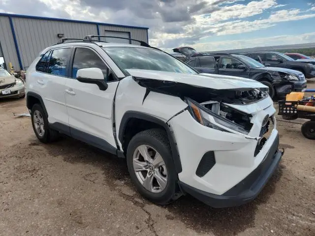 2022 TOYOTA RAV4 XLE  