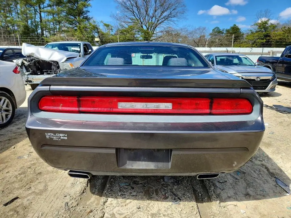 2014 DODGE CHALLENGER SXT  
