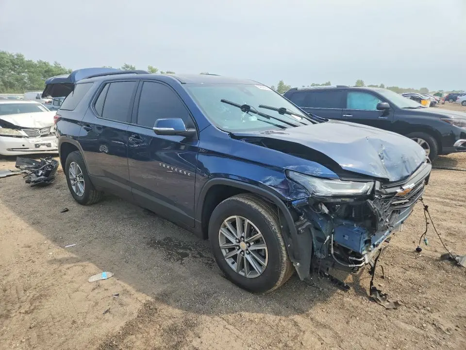 2023 CHEVROLET TRAVERSE LT  