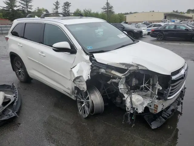 2016 TOYOTA HIGHLANDER XLE