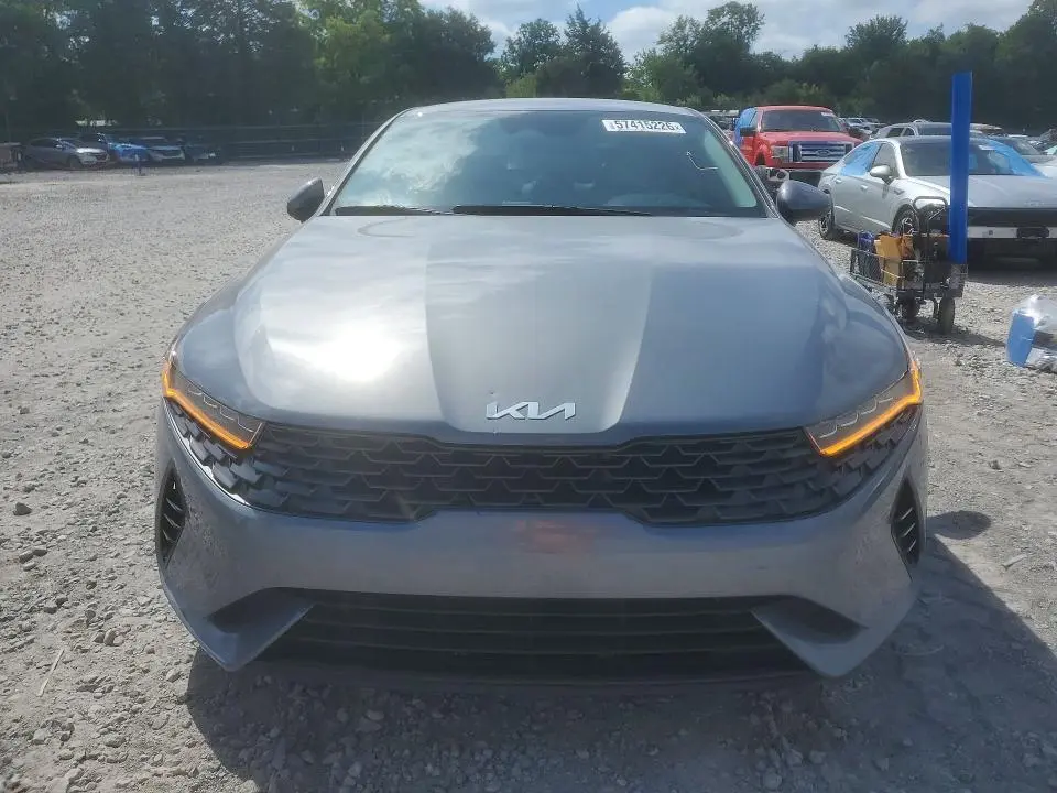 2022 KIA K5 LX  