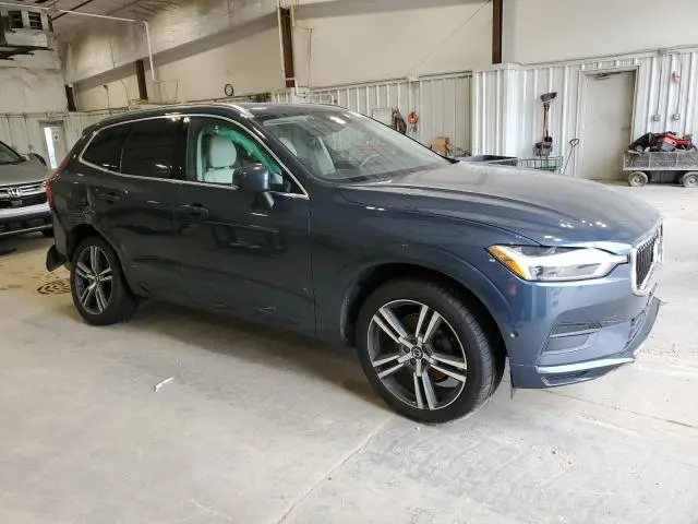 2018 VOLVO XC60 T5 MOMENTUM  