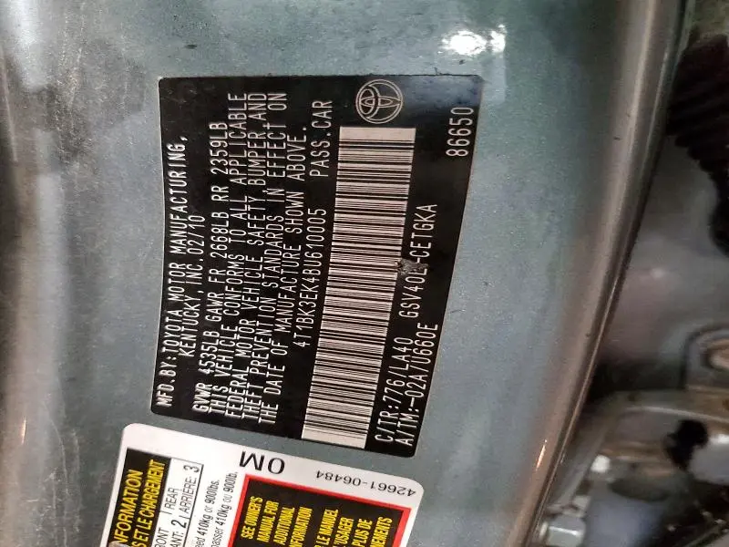 2011 TOYOTA CAMRY XLE V6  