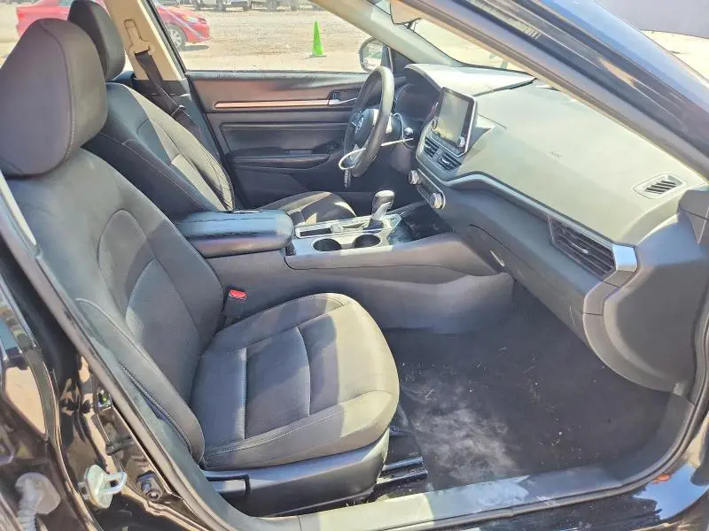 2021 NISSAN ALTIMA SV  