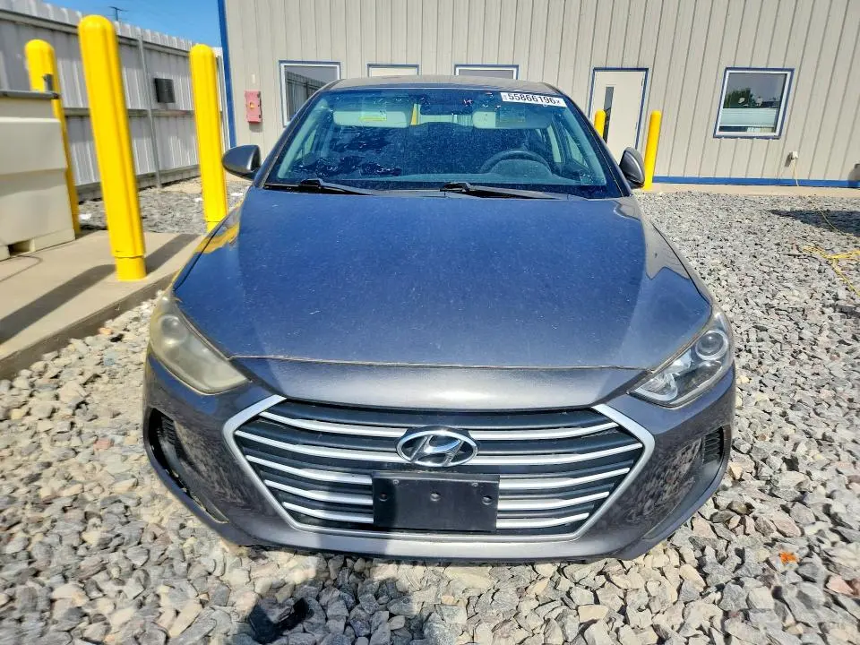 2018 HYUNDAI ELANTRA SE  