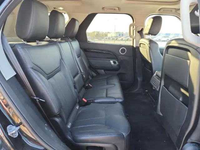 2017 LAND ROVER DISCOVERY SE  