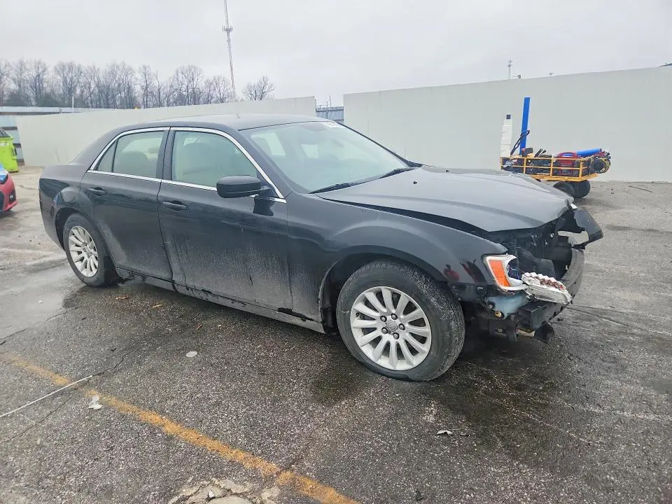 2013 CHRYSLER 300   