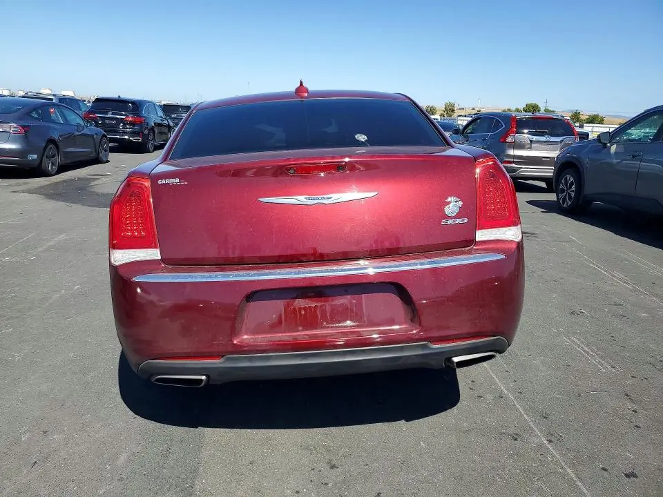 2019 CHRYSLER 300 LIMITED  