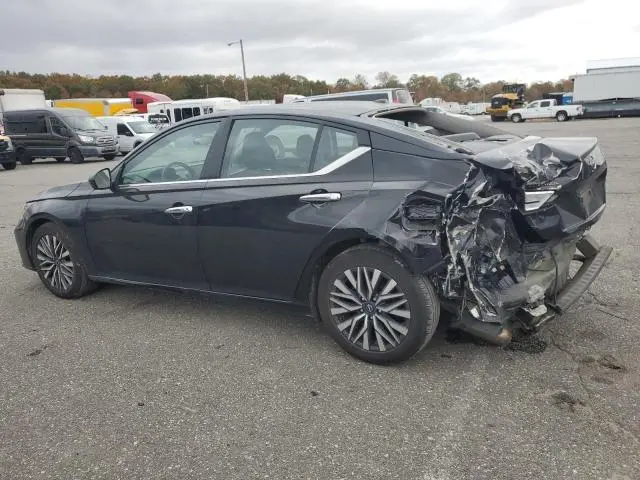 2024 NISSAN ALTIMA SV  