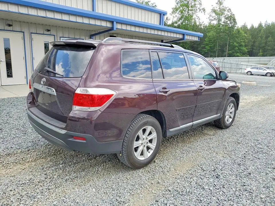 2011 TOYOTA HIGHLANDER BASE  