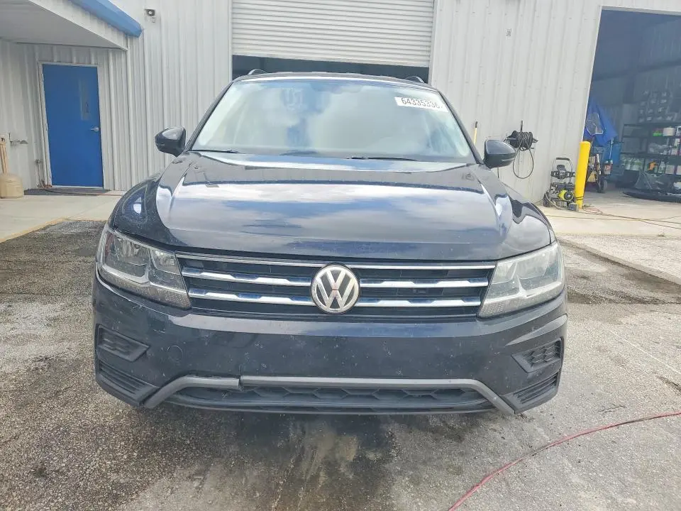 2020 VOLKSWAGEN TIGUAN SE  
