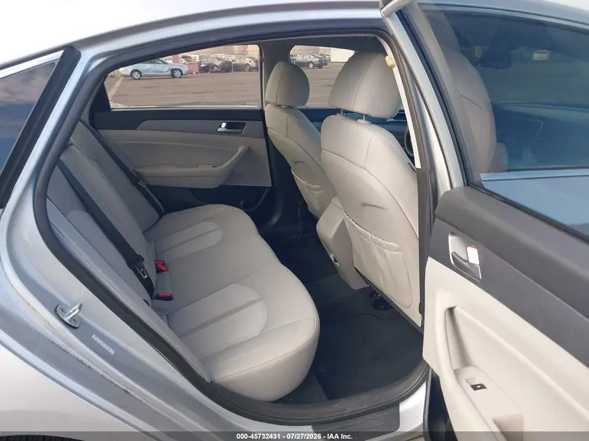 2018 HYUNDAI SONATA HYBRID SE