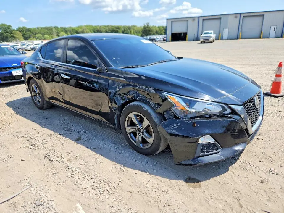 2020 NISSAN ALTIMA S  