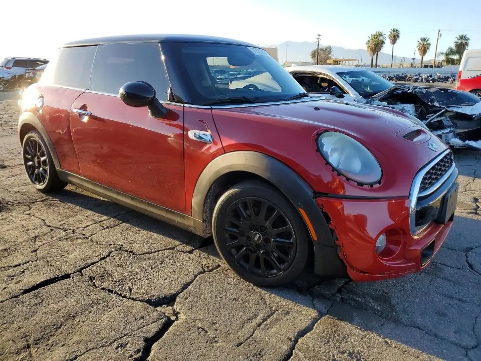2017 MINI COOPER S  