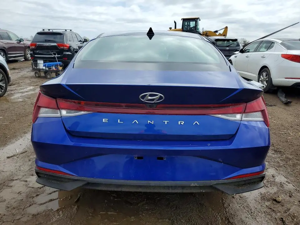 2021 HYUNDAI ELANTRA SEL  