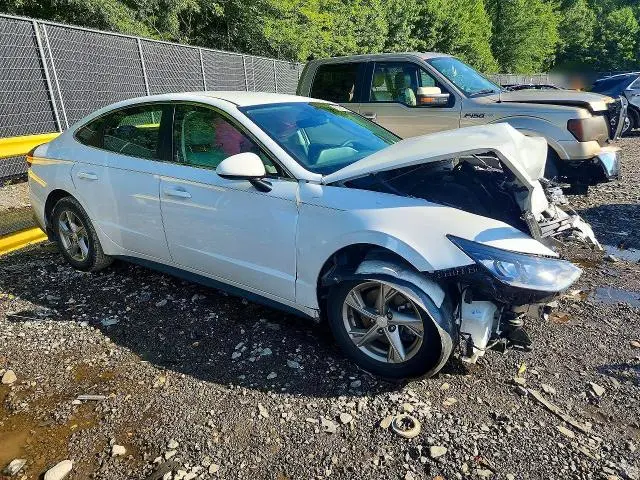 2021 HYUNDAI SONATA SE  
