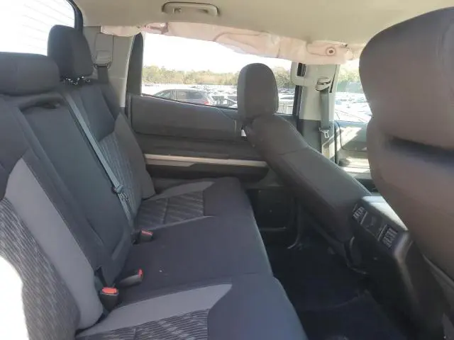 2018 TOYOTA TUNDRA CREWMAX SR5  