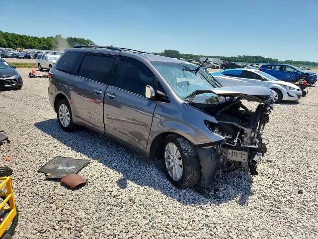 2017 TOYOTA SIENNA LIMITED PREMIUM 7-PASSENGER  