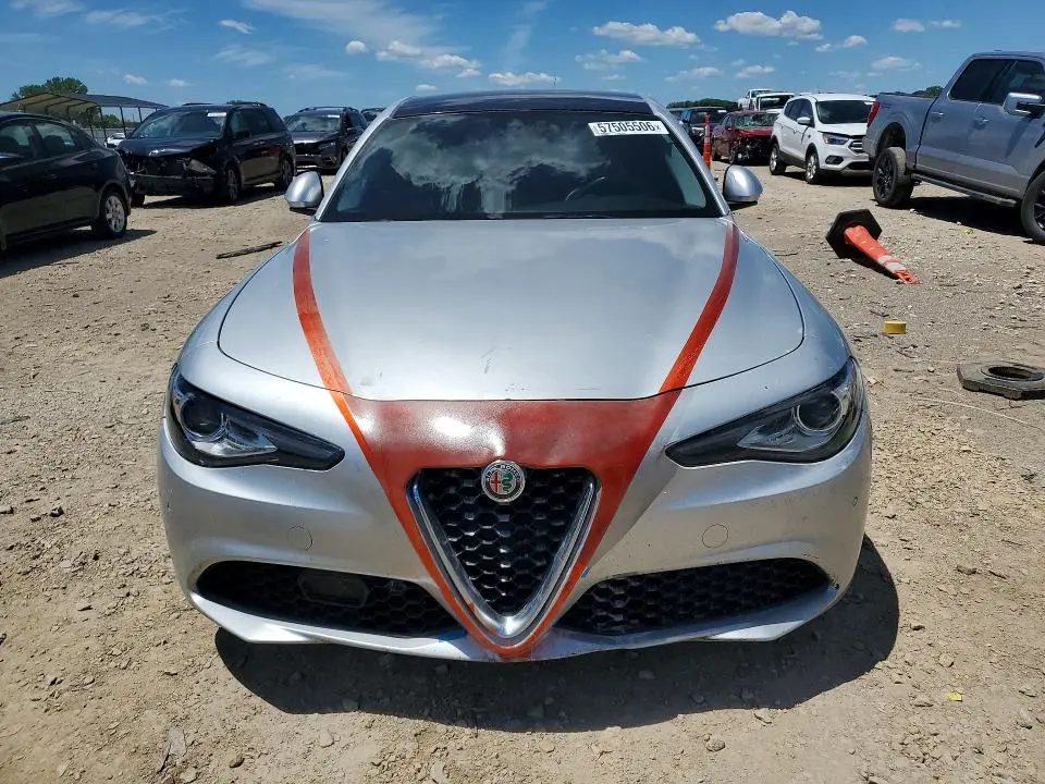 2017 ALFA ROMEO GIULIA TI Q4  