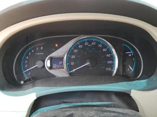 2011 TOYOTA SIENNA XLE  